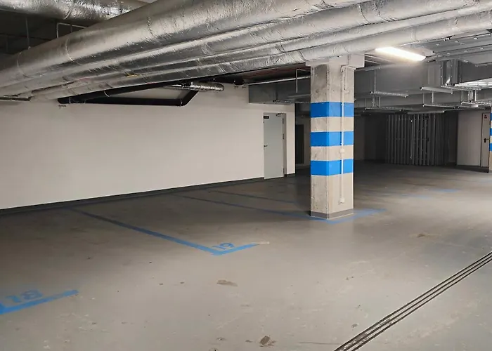 Be - żurawie - Shipyard, Center, Parking, Rooftop